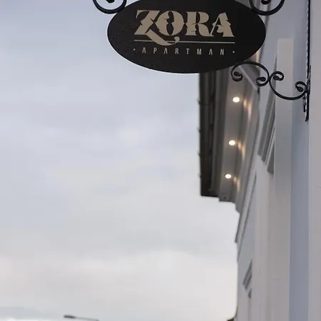 Апартаменты Zora *